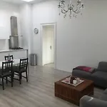 Apartament Damaxx *